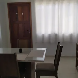  Quarto em Acomodações Particulares Quarto,em Casa Compartilhada